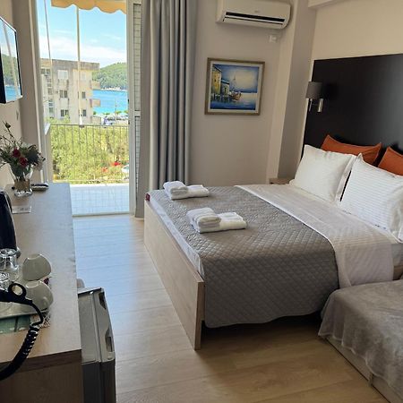 George Hotel Rooms&Suites Himare Bagian luar foto